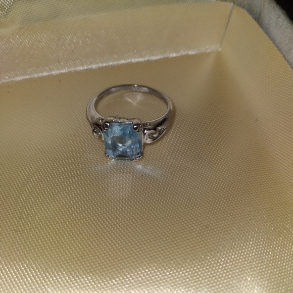 Silver ring - Picture 3 of 3